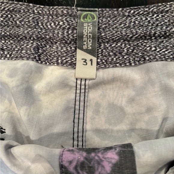 Volcom men’s board short - Picture 3 of 4